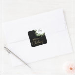 Merry Christmas Corporate logo Krans Vakantie Vierkante Sticker<br><div class="desc">Verhoog uw zakelijke vakantie gifting met deze Custom Merry Christmas stickers. Personaliseer elk label met uw bedrijf logo tegen een chique zwarte achtergrond met "Merry Christmas" in een verfijnde gedrukte gouden tint. Een stijlvolle groene en witte vakantiekrans lijsten prachtig uw logo,  het toevoegen van een feestelijke touch.</div>