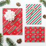 Merry Christmas Custom Name Monogram Rood Groen Inpakpapier Vel<br><div class="desc">Verhoog uw cadeaupresentatie dit vakantieseizoen met een reeks prachtig afgestemde design! Met drie unieke patronen in bijpassende kleuren, die individueel of als set kunnen worden gebruikt. Het eerste blad toont de naam van de ontvanger met klassieke blokachtige letters. De zin 'Vrolijk kerstfeest' kan ook worden aangepast of gewijzigd om aan...</div>