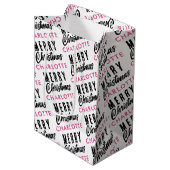 Merry Christmas Custom Name Pink Trendy Medium Cadeauzakje (Voorkant Gekanteld)