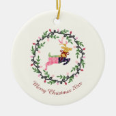Merry Christmas Deer with Wreath Customize Keramisch Ornament (Voorkant)