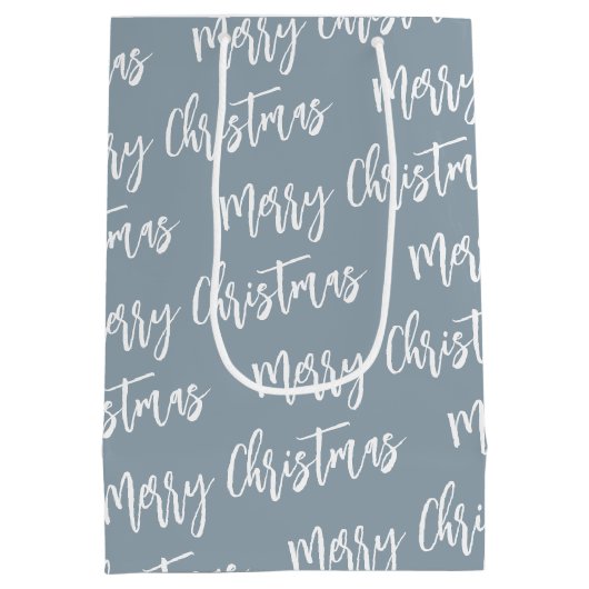 Merry Christmas Dusty Blue Elegant Script Patroon Medium Cadeauzakje (Achterkant)