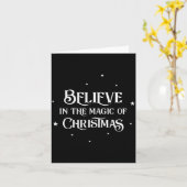 Merry Christmas Family Believes In The Magic Of Ch Kaart (Gele Bloem)