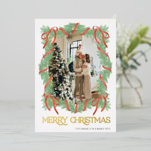 Merry Christmas Garland Lijst Bow Foto Goud Folie Uitnodiging (Staand Voorkant)