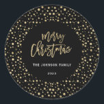 Merry Christmas Gold Black Glitter Stippen Foto Ronde Sticker<br><div class="desc">Sprankelende magische kerst Vakantie donkere zwarte juweeltinten met gouden glitter effect stippen en gouden tekst ' Merry Christmas' die contrasteren met de zwarte achtergrond. Origineel kunstwerk van Caroline Bonne Müller</div>