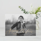 Merry Christmas Hand-Lettered Gold Script Foto Feestdagenkaart (Staand voorkant)