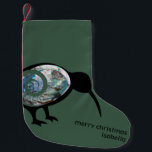 MERRY CHRISTMAS NZ KIWI NEW ZEALAND SANTA CUSTOM KLEINE KERSTSOK<br><div class="desc">NZ Kerstkerstkerstkerststaart - met een feestelijke Kiwi-vogel aan de voorkant,  die schittert met de kleuren van de Abalone Pāua-schaal,  een glimp blauw,  groen zilver. Er is douanetekst om dit ontwerp van Pasen te personaliseren</div>