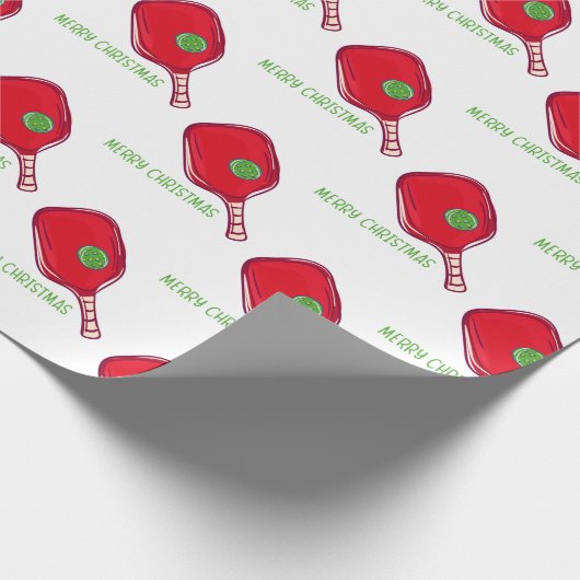 Merry Christmas Pickleball Red Paddle & Green Ball Cadeaupapier (Hoek)