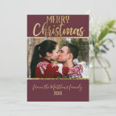 Merry Christmas Red Bourgogne Gold Typografie Foto Feestdagenkaart (Staand voorkant)