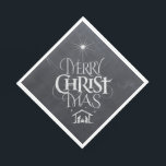 Merry CHRISTmas Religious Chalkboard Calligraphy Servet<br><div class="desc">Vrolijk kerstfeest Religieuze schoolbord Kalligrafie We zeggen 'Vrolijk kerstfeest' de hele tijd, maar vergeten vaak de oorsprong van de woorden. Deze kunst is voorzien van originele handlettering die in zijn unieke ontwerp het verhaal van Kerstmis vertelt, eenvoudig en elegant in de modieuze krijtbordlook. Show je kerstgeest aan familie en vrienden...</div>