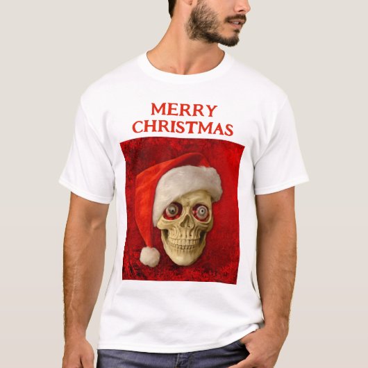 Merry Christmas. Skull wearing Santa hat T-shirt (Voorkant)