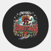 Merry Christmas Squatchmas Funny Bigfoot Snowboard Ronde Sticker (Voorkant)