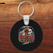 Merry Christmas Squatchmas Funny Bigfoot Snowboard Sleutelhanger (Voorkant)