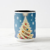 Merry Christmas Tree Holiday Mug – Festive Coffee Tweekleurige Koffiemok (Center)