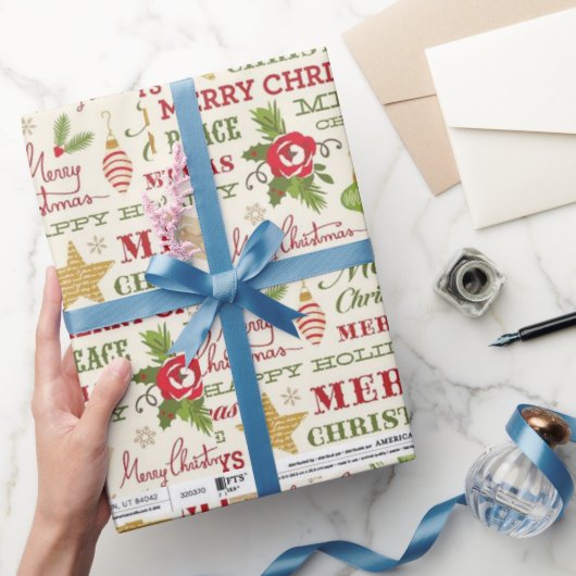 Merry Christmas Typography Wrapping Paper Cadeaupapier (Geschenken)