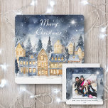 Merry Christmas Village Star Familie Naam Foto Kaart<br><div class="desc">Merry Christmas Village Star Familie Foto Naam Kaart. Deze prachtige middernachtkaart toont een prachtige nachtelijke hemel boven een dorpje, met "Merry Christmas" elegant weergegeven op de voorkant. De achterkant kan worden gepersonaliseerd met uw favoriete familiefoto, namen en jaar, waardoor het een unieke herinnering is. De donkere, sterrenachtige tinten en vredige,...</div>
