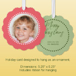 Merry Christmas voeg foto familienaam roze toe Ornament Kaart<br><div class="desc">Personaliseer deze 'Merry Christmas' ornament kaart met een foto op de voorkant en je familienaam op de achterkant. Wordt geleverd met een handig lint om op te hangen,  waardoor ze gemakkelijk te tonen en te genieten zijn. Roze en groen.</div>