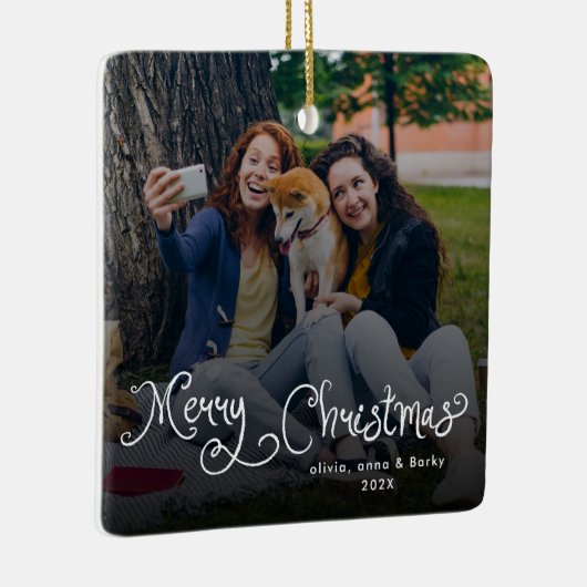 Merry Christmas Whimsical Script Family Photo Dog Keramisch Ornament (Rechts)