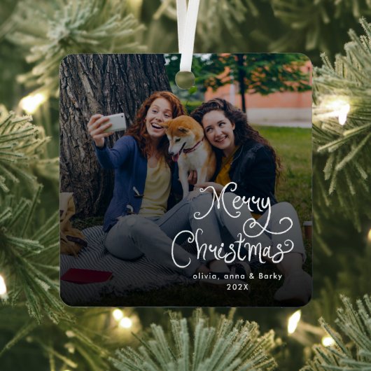 Merry Christmas Whimsical Script Family Photo Dog Metalen Ornament (Insitu)