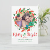 Merry en Bright | Holly Wreath Cheerful One Photo Feestdagenkaart (Staand voorkant)