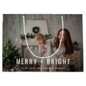 Merry en Bright | Moderne stijlvolle kerstfoto Groot Cadeauzakje (Voorkant)