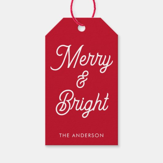 Merry en Bright Typography Script Rood Cadeaulabel (Voorkant)