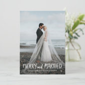 Merry en getrouwd | Eerste kerstfoto Feestdagenkaart (Staand voorkant)