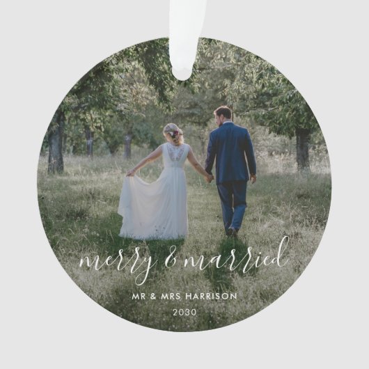 Merry en getrouwd | Kerstfoto Newleyweds Ornament (voorkant)