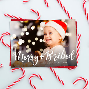 Merry en omgekochte grappige kerstfoto rood feestdagenkaart