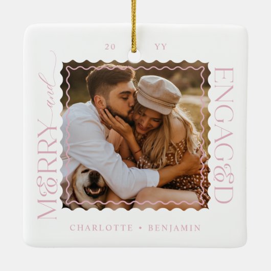 Merry & Engaged Modern Minimal Wavy Photo Keepsake Keramisch Ornament (Achterkant)