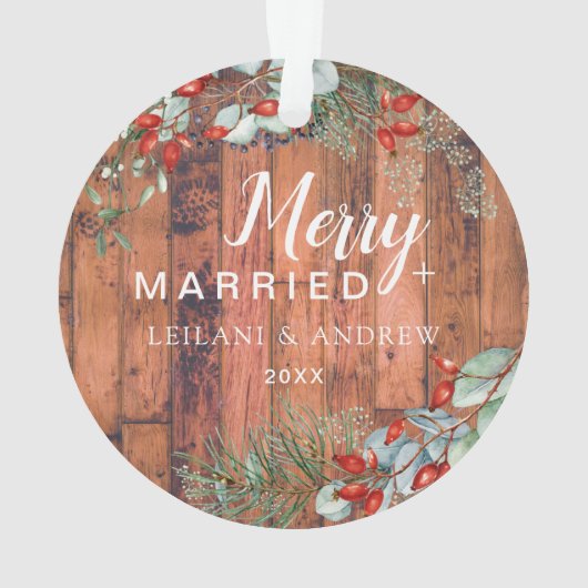 Merry getrouwd Holly Greenery Kerst Rustiek Ornament (achterkant)