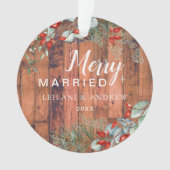 Merry getrouwd Holly Greenery Kerst Rustiek Ornament (voorkant)