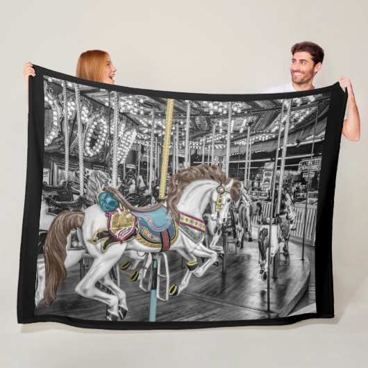 Merry Go Round Carousel Fleece Deken (In situ)