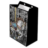 Merry Go Round Carousel Medium Cadeauzakje (Achterkant Gekanteld)