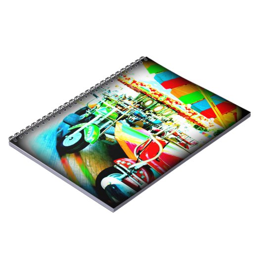 Merry Go Round-motorfietsen bij het carnaval Notitieboek (Linkerzijde)