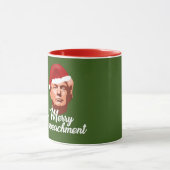 MERRY IMPEACHMENT TRUMP SANTA HAT CADEAU MOK (Midden)