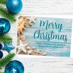 Merry kerst Cute Beach Company Seashell Custom Feestdagenkaart<br><div class="desc">Een schattige vakantiekaart voor een tropisch eilandbedrijf. Pas dit  blauwgroen blauw hout en de seashell-kerstkaart aan met uw reserverende corporatienaam of andere professionele tekst aan de kust.</div>