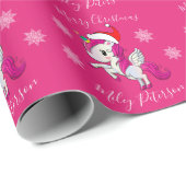 Merry-kerst-eenhoorn en sneeuwvlokken op maat cadeaupapier (Rol Hoek)