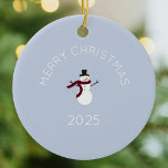 Merry kerst Snowman Keramisch Ornament<br><div class="desc">Dit is een feestelijke kerstsneeuwpop. Personaliseer de tekst eenvoudig met uw familiefoto,  naam,  jaar of elk gewenst bericht.</div>
