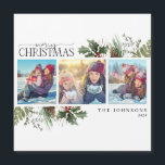 Merry Kerstbos Berry Pinecone Foto Magnet<br><div class="desc">Viel de heerlijkste tijd van het jaar met ons prettige kerstbos Berry Pinecone Photo Magnet! Deze prachtige kaart bevat een verbluffend collage van drie foto's samen met de moderne waterverf groen, feestelijke holly bessen en speldenbonmotieven. De perfecte manier om je vrienden en geliefden een vakantiewenk te sturen, is deze kaart...</div>