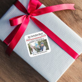 Merry kerstfoto Whimsical Newspapier Print Vierkante Sticker