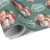 Merry Kerstkalligrafie Ronde Foto Groen Cadeaupapier (Rol Hoek)