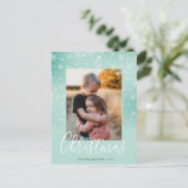 Merry Kerstmis Modern Snowy Winter Green Foto Feestdagenkaart (Staand voorkant)