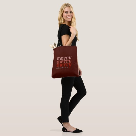 Merry kersttekst Greeting Red Tote Bag (Op model)