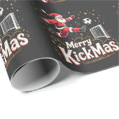 Merry Kickmas Funny Santa Claus Voetballiefhebbers Cadeaupapier (Rol Hoek)
