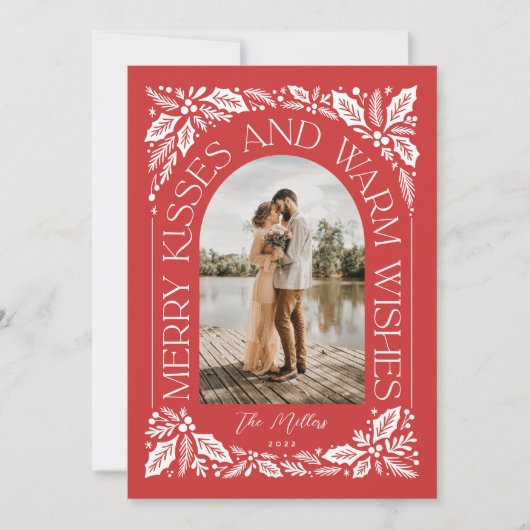 Merry Kisses and Warm Wishes Berry Photo Arch Red Feestdagenkaart (Voorkant)