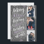 Merry Kisses Warm Wishes Save Date 3 Lila Foto Save The Date<br><div class="desc">Deze moderne en schitterende fotokaart verdubbelt als een bewaarkaart voor het pas aangeworven paar. Op de voorzijde staan 3 van uw foto's, voorzien van met de hand getekende sneeuwvlokken en met de hand geschreven typografie, die zegt: "Merry Kisses and Warm Holiday Wishes from the Soon To Be Mr and Mrs."...</div>