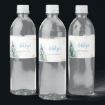 Merry Little Bundle of Joy Baby shower Waterfles Etiket<br><div class="desc">Verhoog uw baby shower met onze charmante Christmas Tree Baby shower Flessenlabel Printable. Deze aanpasbare labels zijn versierd met schattige baby-motieven en voegen een vleugje grillen toe aan uw evenement. Personaliseer aan creëer een heerlijke sfeer die uw verfrissingen zo schattig maakt als ze verfrissend zijn! BS553</div>