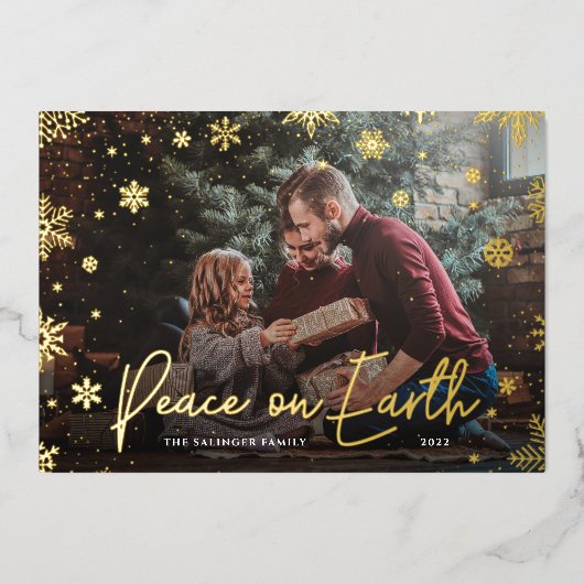 Merry Magic | Snowflake Overlay-out met kerstmis Folie Feestdagenkaart (Voorkant)