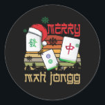 Merry Mah Jong Snowy Christmas Fun-Chinees Joods Ronde Sticker<br><div class="desc">Als u een fan bent van het Chinees Aziatisch tegel spel dan is dit geluk spelen Mahjong met de meisjes kunstwerk dat de beste spelen cadeau die houden van Chinees personages en symbolen. mahjong tegel verzamelaars.. Of je het nu mah jong of mah jongg noemt, show je passie voor de...</div>