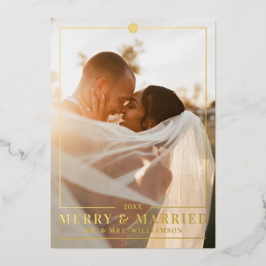 Merry & Married Elegant Wedding Foto Snowflake Folie Feestdagenkaart (Voorkant)